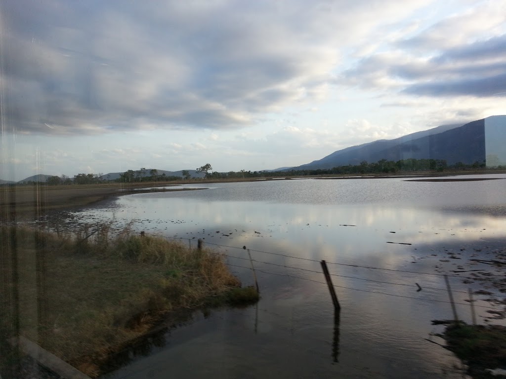 Bowling Green Bay Conservation Park | Cromarty QLD 4809, Australia