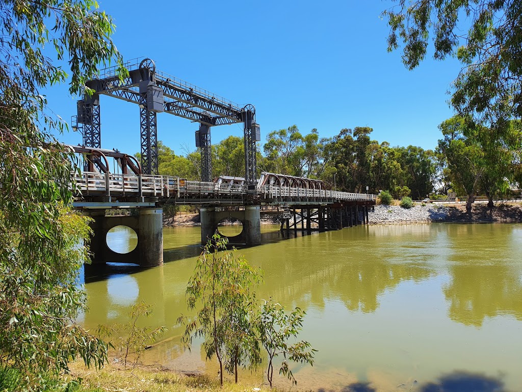 Swan Hill Outdoor Pool | Monash Dr, Swan Hill VIC 3585, Australia | Phone: (03) 5032 2264