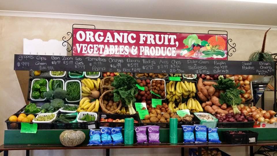 Parkwood Central Plaza Fruit Shop | Cnr Olsen Ave & Central St,, Labrador QLD 4215, Australia | Phone: (07) 5591 6159