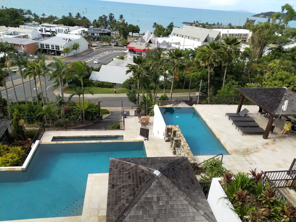 Waters Edge Resort | 4 Golden Orchid Dr, Airlie Beach QLD 4802, Australia | Phone: (07) 4948 4300