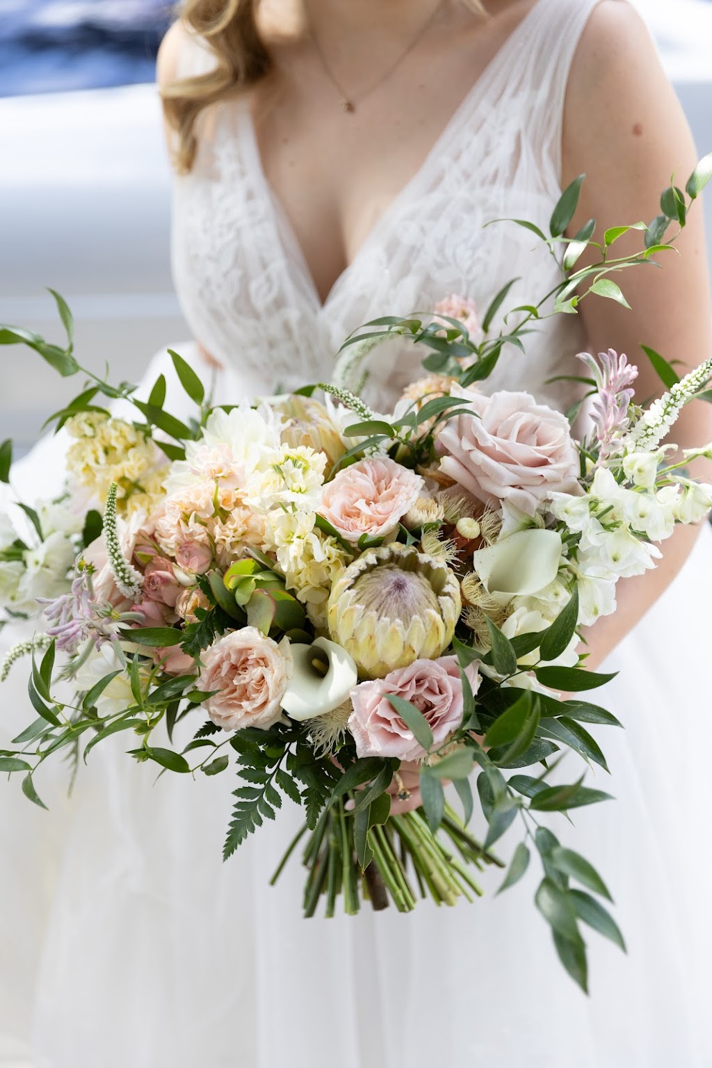 Keep Me In the Moment Florals | Robert St, Tenambit NSW 2320, Australia | Phone: 0475 746 382