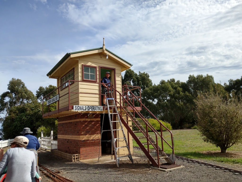 Cobden Miniature Railway & Mini Golf Park | amusement park | Graylands Rd, Cobden VIC 3266, Australia | 0355932362 OR +61 3 5593 2362