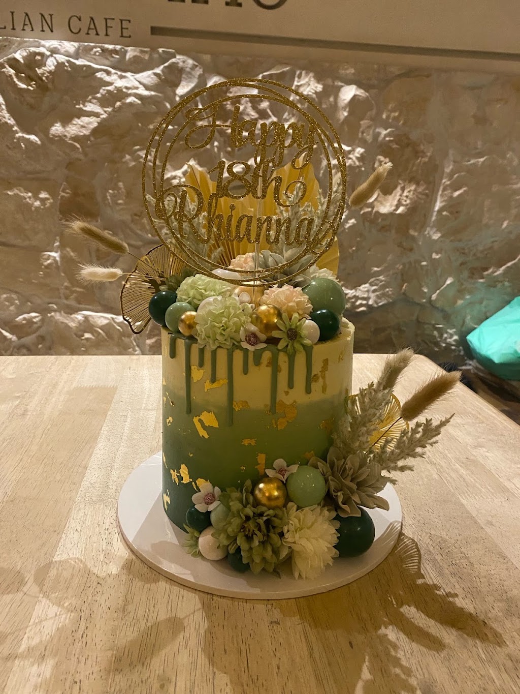 Little Island Bakes | Foxtail Cres, Banksia Beach QLD 4507, Australia | Phone: 0413 255 520