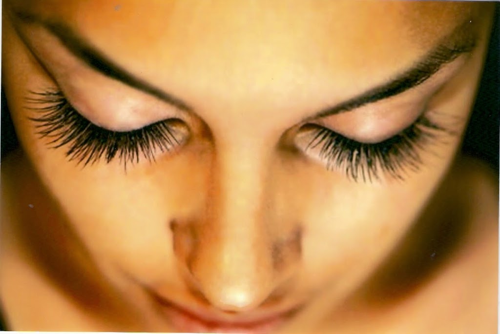 Lovable Eyelashes | beauty salon | 22 Casimer Ave, Elderslie NSW 2570, Australia | 0403257810 OR +61 403 257 810