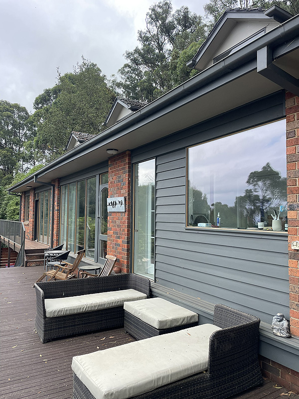 Specialised Glass and Glazing | 988 Black Forest Dr, Woodend VIC 3442, Australia | Phone: 0401 487 723