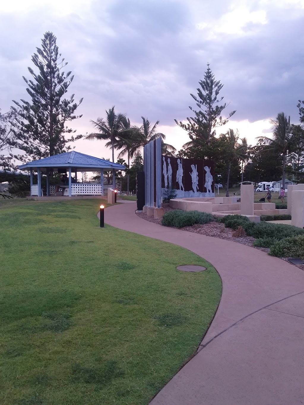 Bicentennial Park, Emu Park | park | 12 Nicholson St, Emu Park QLD 4710, Australia | 0749135000 OR +61 7 4913 5000