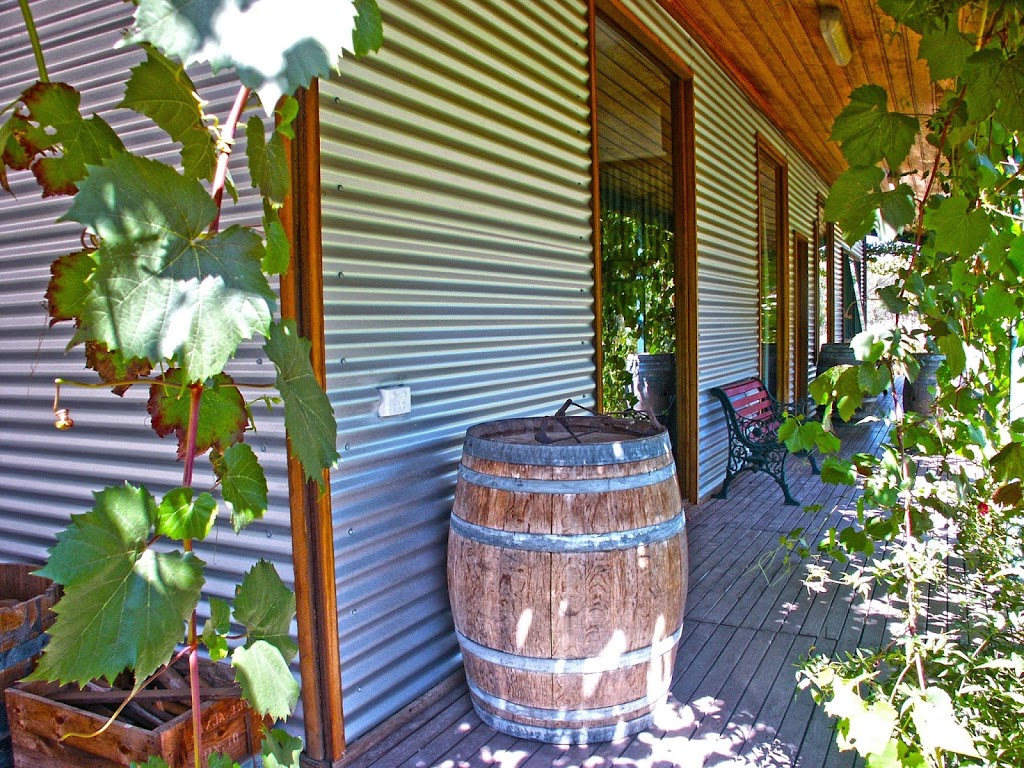 Valley Farm Vineyard Cottages | lodging | 24 Valley Farm Rd, Healesville VIC 3777, Australia | 0417540942 OR +61 417 540 942