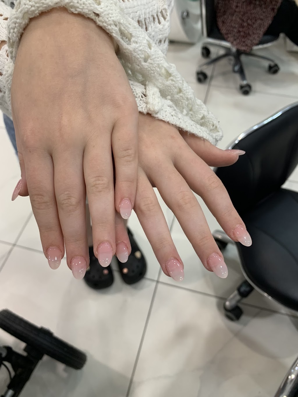 Beenleigh Nails and Waxing | The Mall Beenleigh (Coles) Shopping Centre Shop 8 (Inside The Mall beside Coles Supermarket), Beenleigh QLD 4207, Australia | Phone: 0468 451 535