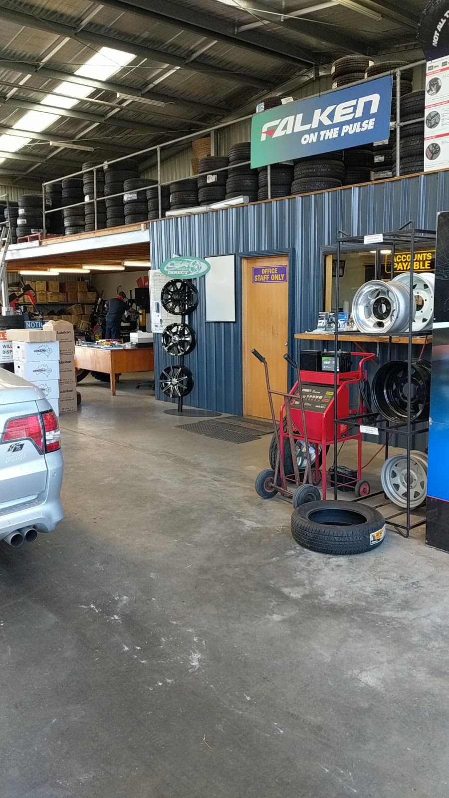 Port Fairy Tyre and Battery | car repair | 205/203 Princes Hwy, Port Fairy VIC 3284, Australia | 0355682218 OR +61 3 5568 2218