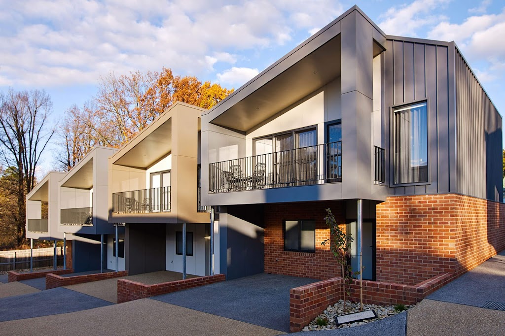 Bright Alpine Builders | 34 Rayner Track, Porepunkah VIC 3740, Australia | Phone: 0418 607 666