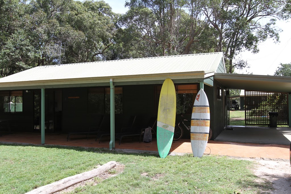 Big Hill Beach Cottages | 1010 Point Plomer Rd, Crescent Head NSW 2440, Australia | Phone: (02) 6566 0401