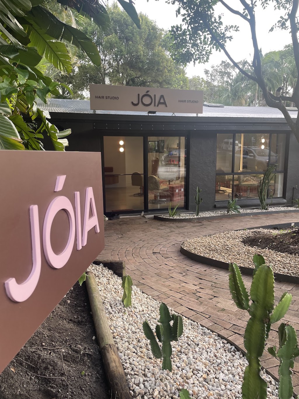 Joia Hair Studio Byron | 3/142 Old Bangalow Rd, Byron Bay NSW 2481, Australia | Phone: 0492 871 891