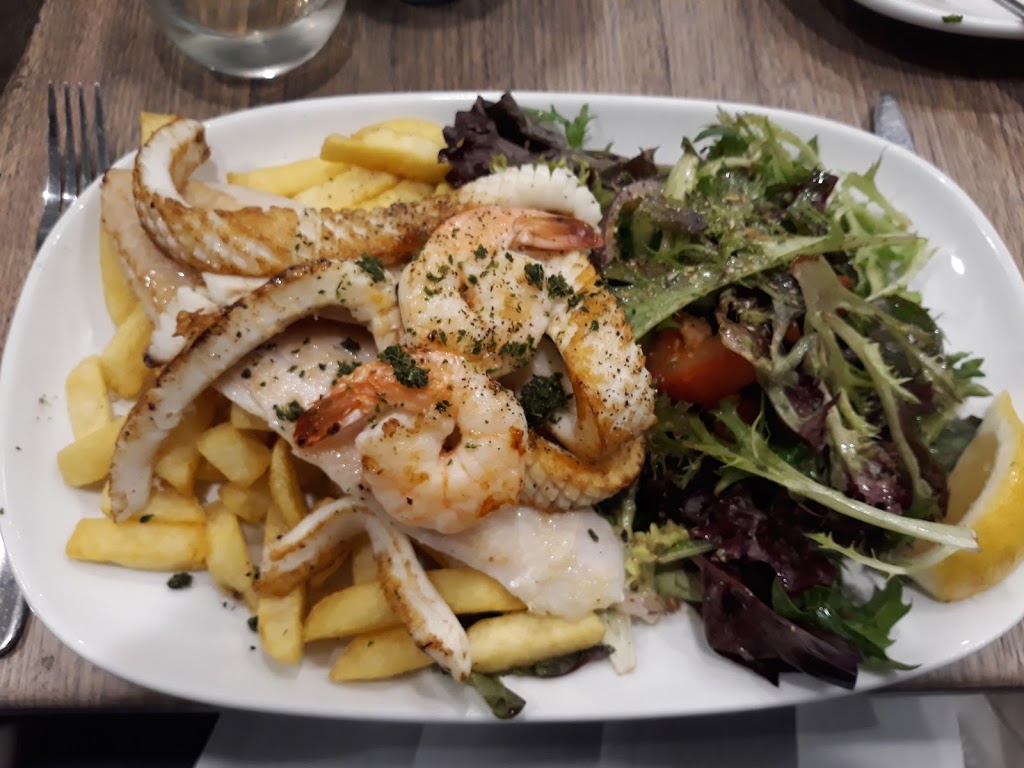 Hunky Dory Fish & Chips Oakleigh | 28 Eaton Mall, Oakleigh VIC 3166, Australia | Phone: (03) 9563 2084