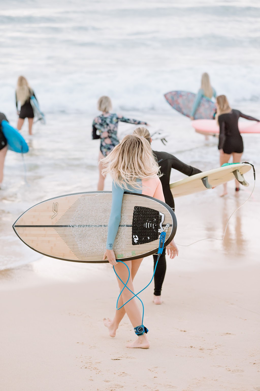 Women Soulful Surf | 52 Pacific St, Caves Beach NSW 2281, Australia | Phone: 0473 380 190
