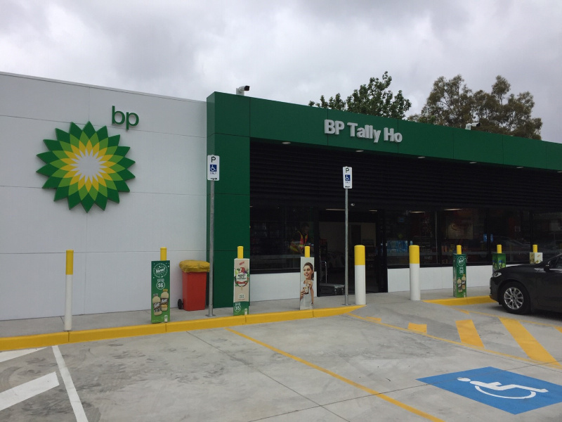 BP | gas station | Blackburn Rd, Highbury Rd, Glen Waverley VIC 3150, Australia | 0398034843 OR +61 3 9803 4843