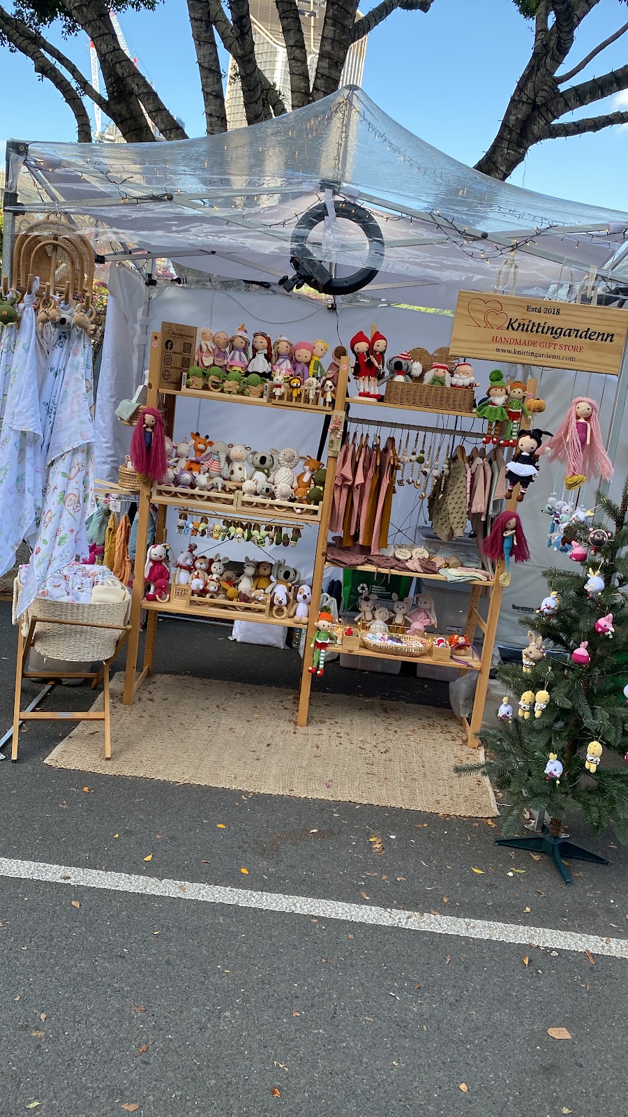 KNITTINGARDENN | 15 John Storey Court, Park Ridge QLD 4125, Australia | Phone: 0479 030 074