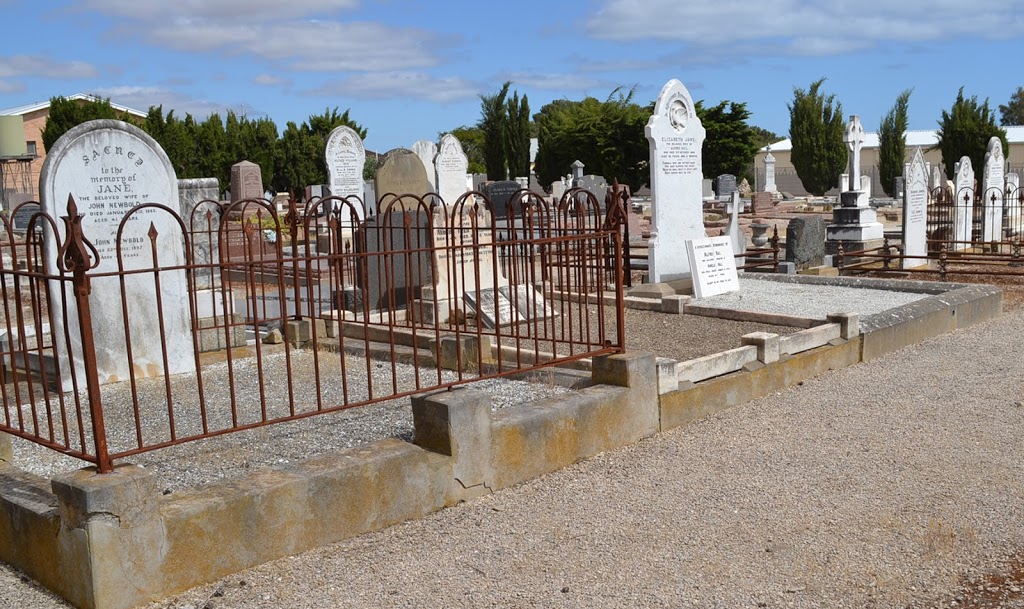Warooka Uniting Church Cemetery | cemetery | 26 Brentwood Rd, Warooka SA 5577, Australia