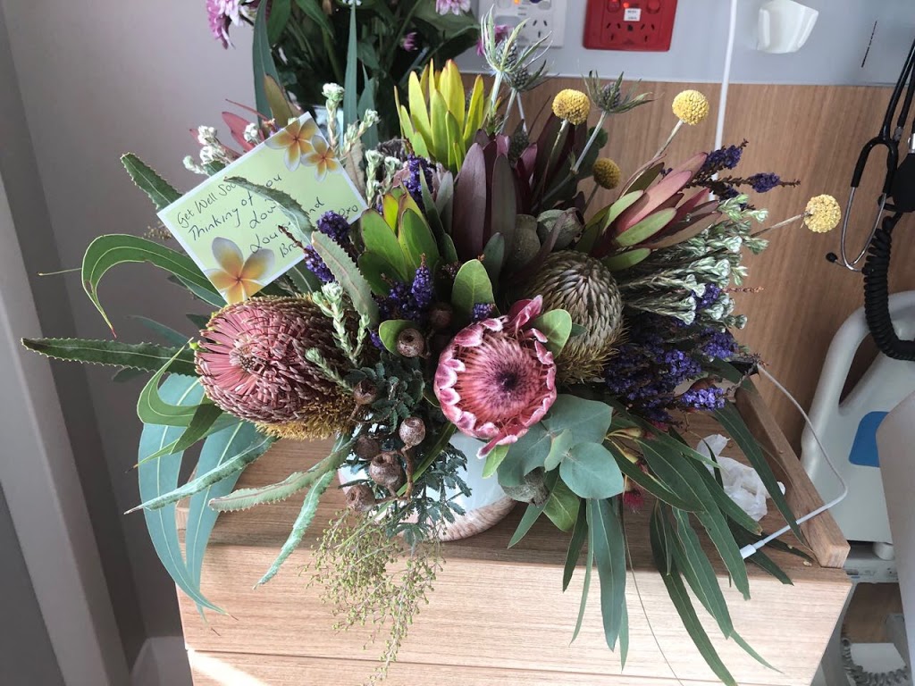 Floral Posies | florist | St. John of God hospital, 100 Murdoch drive, Murdoch WA 6150, Australia | 0893329842 OR +61 8 9332 9842