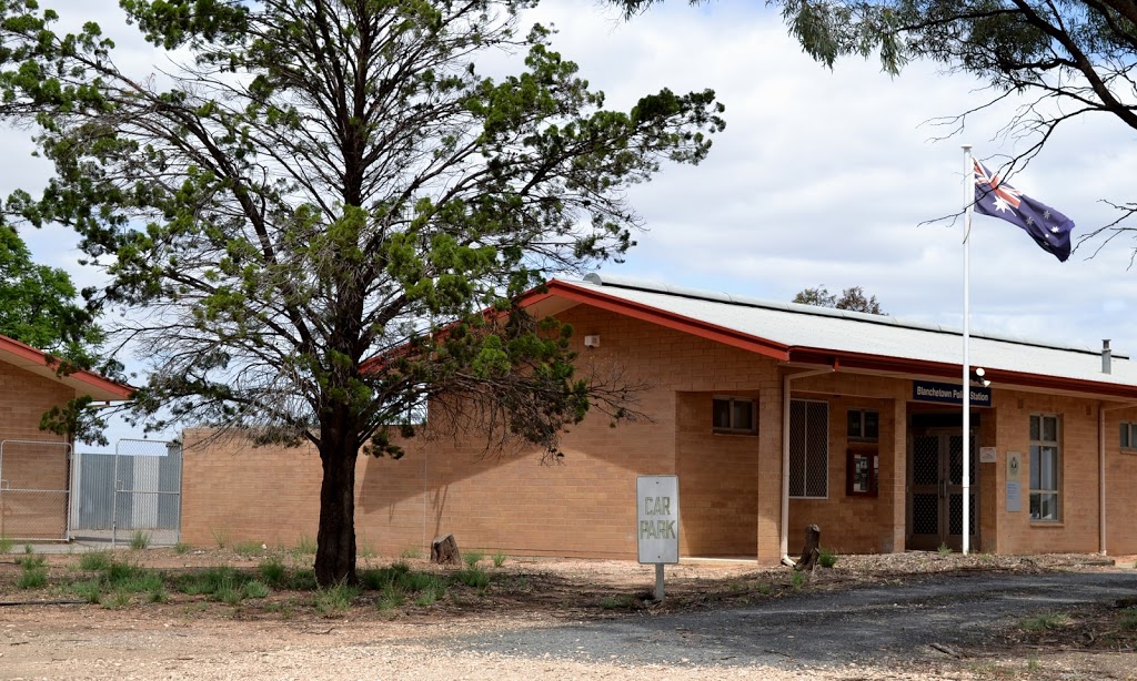 Blanchetown Police Station | police | 8657 Sturt Hwy, Blanchetown SA 5357, Australia