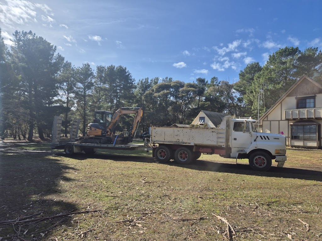Dave tandem Tipper and excavator hire | 33 Hallorans Ln, Kyneton VIC 3444, Australia | Phone: 0417 818 489