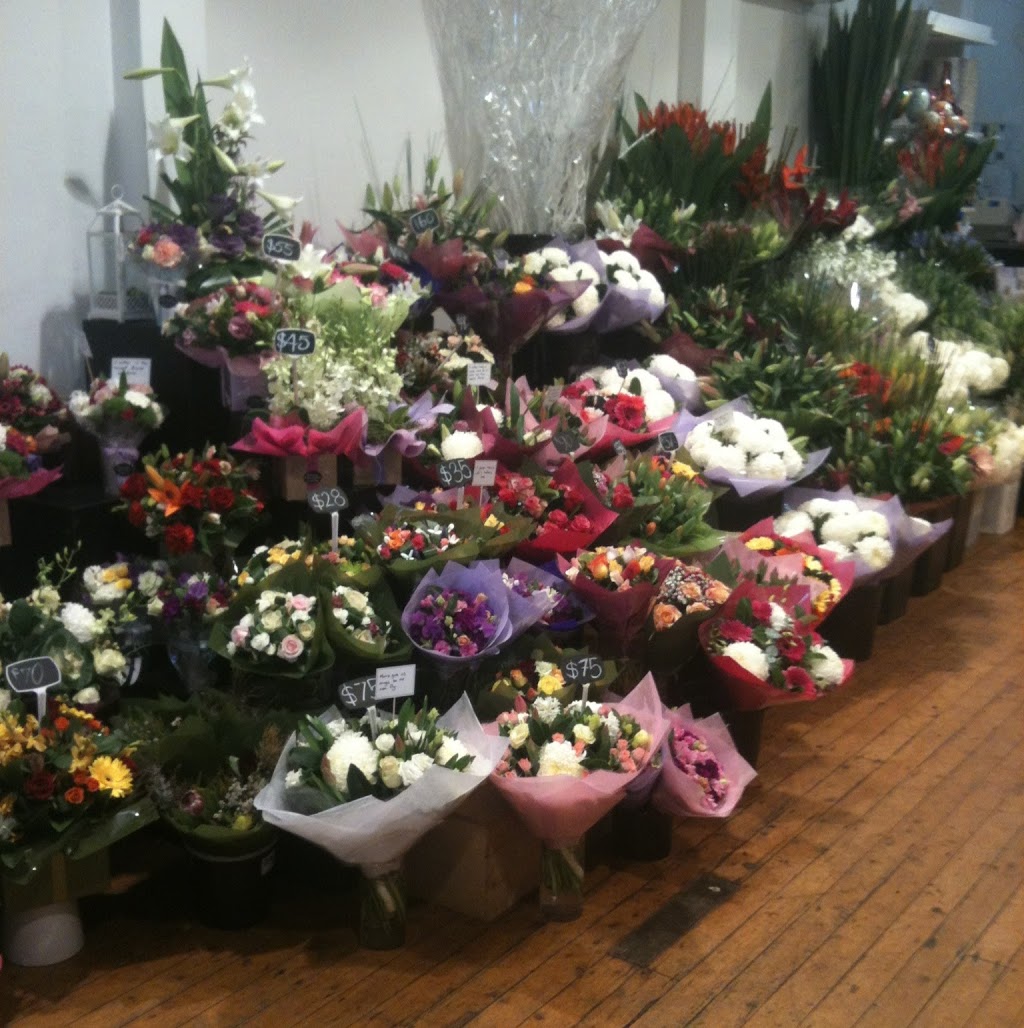Wahroonga Flower Shoppe | florist | 5A Railway Ave, Wahroonga NSW 2076, Australia | 0294897746 OR +61 2 9489 7746