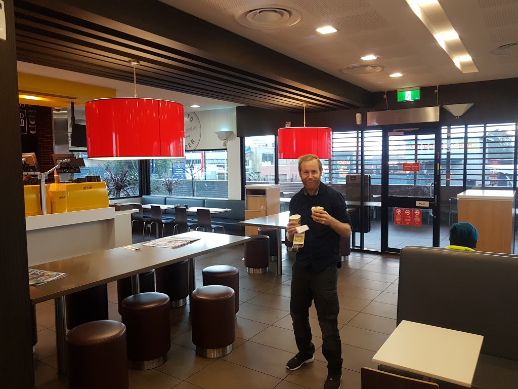 McDonalds Camden II | 15 Argyle St, Camden NSW 2570, Australia | Phone: (02) 4655 5249