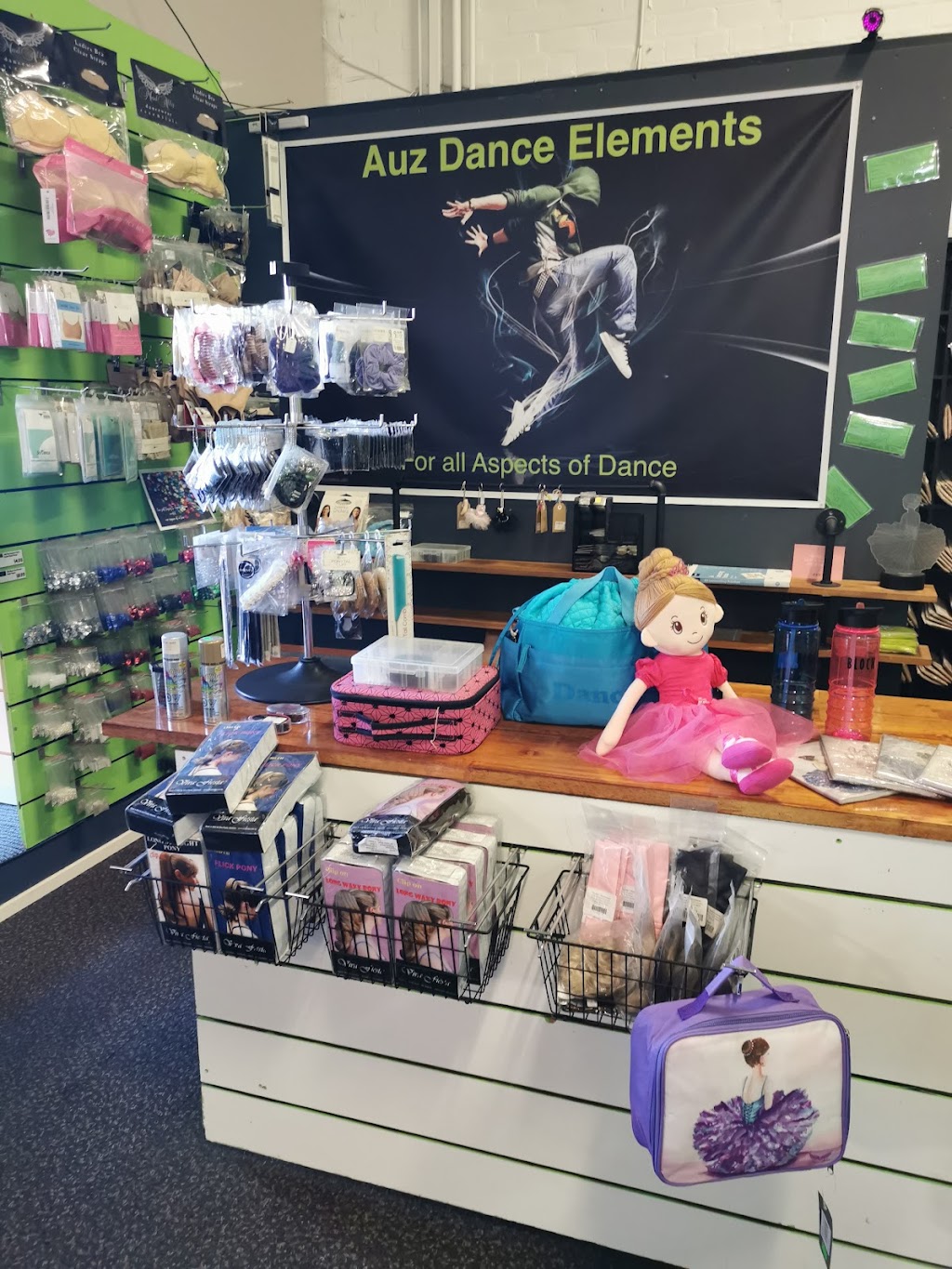Auz Dance Collaborative | 195 Cessnock Rd, Abermain NSW 2326, Australia | Phone: 0493 645 111