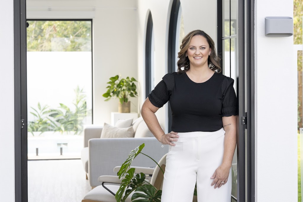 Bayside Elite Property Management | Brookvale Estate, Brookvale Dr, Victoria Point QLD 4165, Australia | Phone: 0492 892 271