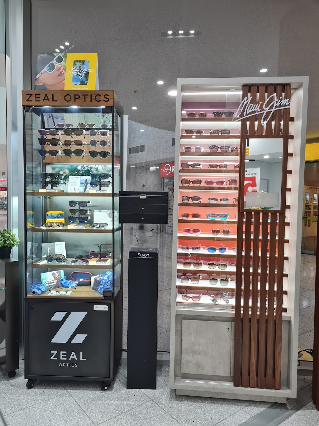 Knights & Associates Eyecare, Eyecare Plus Beenleigh | Kiosk 7/40 Main St, Beenleigh QLD 4207, Australia | Phone: (07) 3287 5334