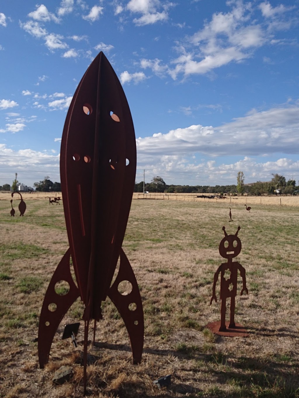 Overwrought Garden Art | 3409 Midland Hwy, Blampied VIC 3364, Australia | Phone: 0403 675 170