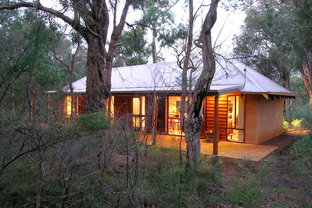 Forest Rise Chalets and Lodge | lodging | 231 Yelverton Rd, Yelverton WA 6280, Australia | 0897557110 OR +61 8 9755 7110