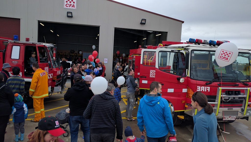 CFA Truganina | fire station | Leakes Rd, Tarneit VIC 3029, Australia