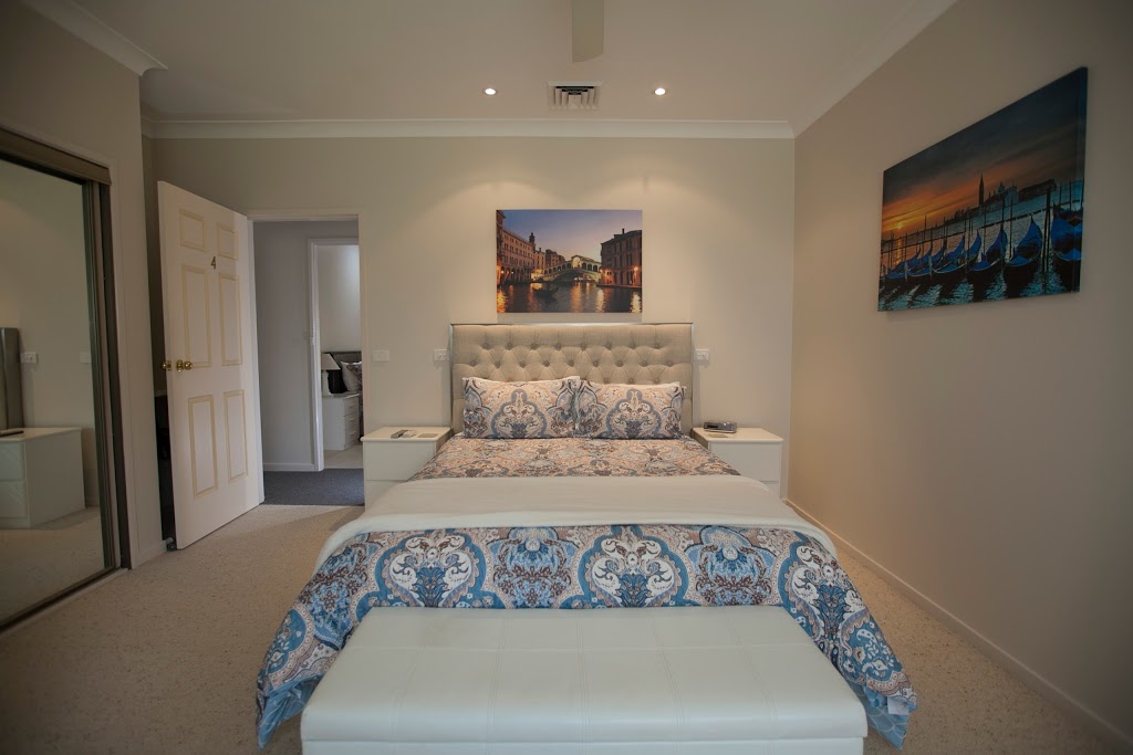Batemans Bay Manor Bed and Breakfast | 22 Cors Parade, North Batemans Bay NSW 2536, Australia | Phone: (02) 4472 7627