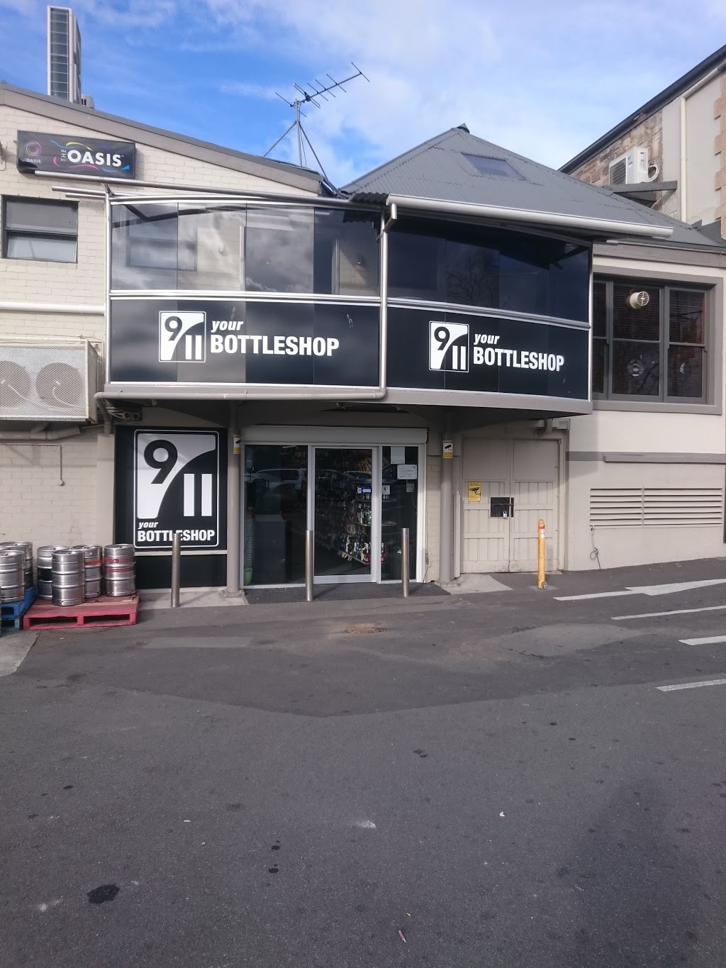 9/11 Bottleshop Waterfront | store | 4 Cambridge Rd, Bellerive TAS 7018, Australia | 0362442387 OR +61 3 6244 2387