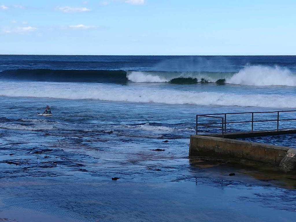 Wombarra Rock Pool | Reef Ave, Wombarra NSW 2515, Australia | Phone: (02) 4227 7111