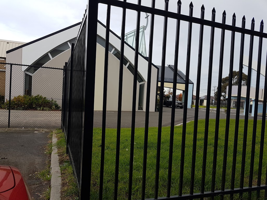 St Pauls Church | church | 200 Glengala Rd, Sunshine West VIC 3020, Australia | 0383725500 OR +61 3 8372 5500