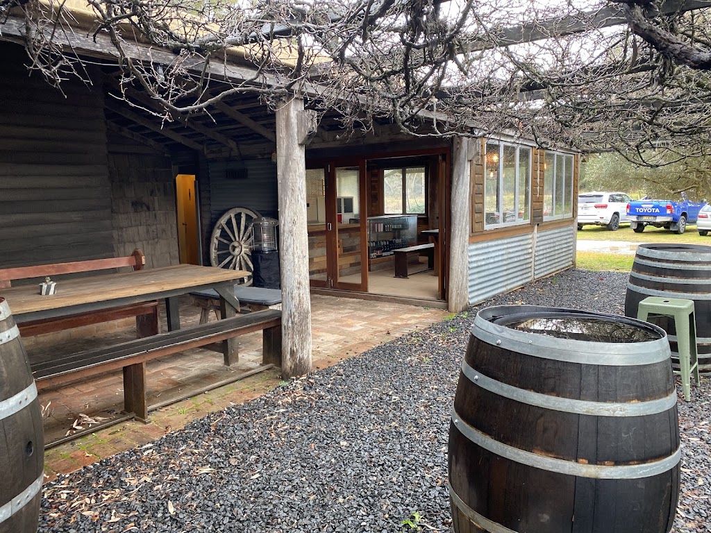 Wine n Vines Mudgee | 49 Winter St, Mudgee NSW 2850, Australia | Phone: 0428 945 581