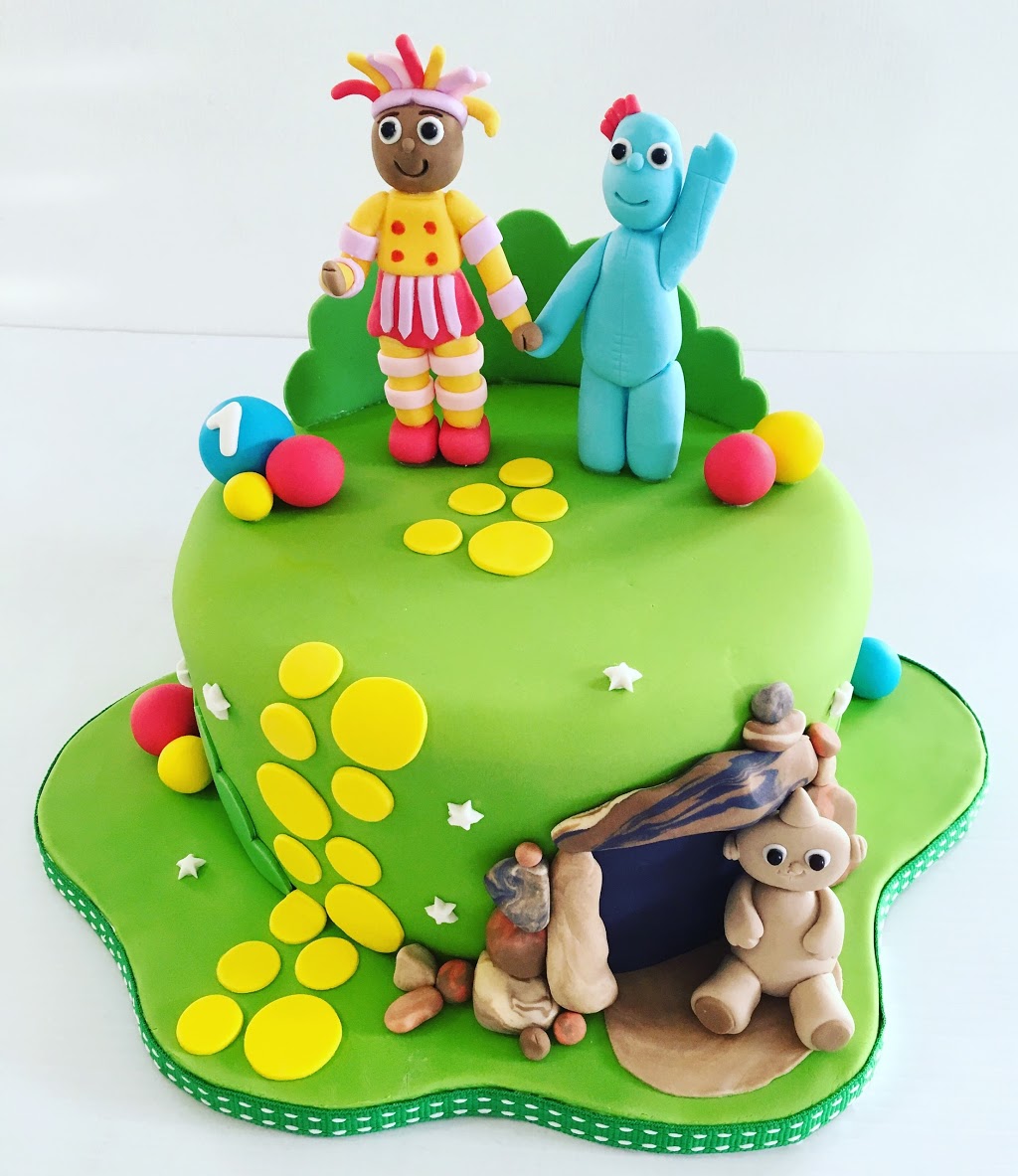 Creative Cakes by Deborah Feltham | bakery | 9 Toomey St, Chermside West QLD 4032, Australia | 0407830704 OR +61 407 830 704