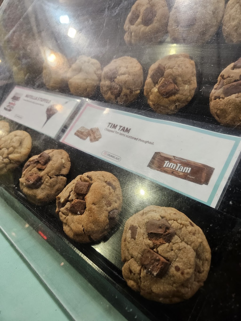 Crumbs Cookies Australia | Beachfront Markets, The Foreshore, Esplanade, Surfers Paradise QLD 4217, Australia | Phone: 0432 553 350