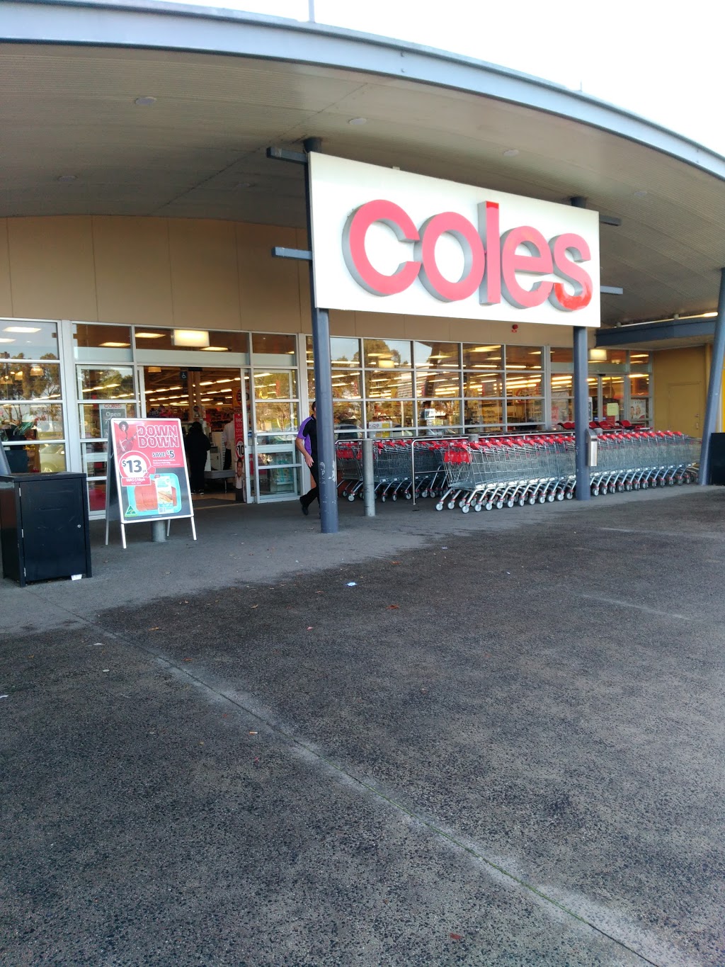 Coles Village Lakeside | supermarket | Lakeside Blvd & Princes Hwy, Pakenham VIC 3810, Australia | 0359401258 OR +61 3 5940 1258