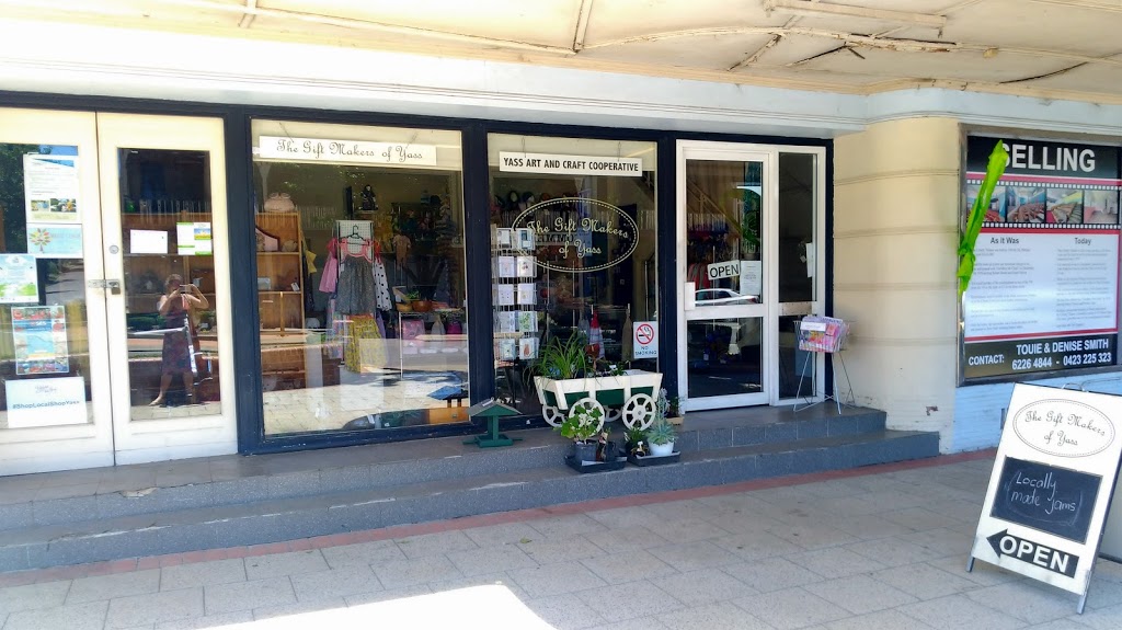 Gift Makers Of Yass | store | 173 Comur St, Yass NSW 2582, Australia | 0262263348 OR +61 2 6226 3348