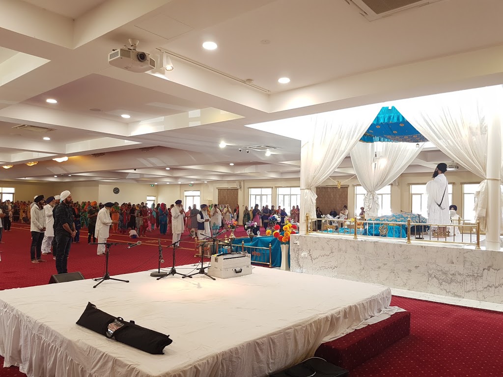 Gurdwara Sahib Keysborough | 198-206 Perry Rd, Keysborough VIC 3173, Australia | Phone: (03) 9798 1313