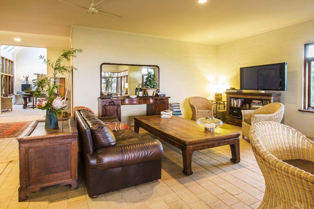Siesta Beach House | lodging | 630 Caves Rd, Marybrook WA 6281, Australia