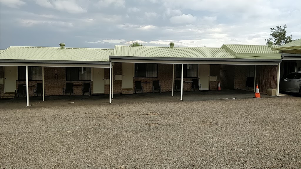 Hatton Vale Motel | lodging | 1 Shaw Rd, Hatton Vale QLD 4341, Australia | 0754656611 OR +61 7 5465 6611