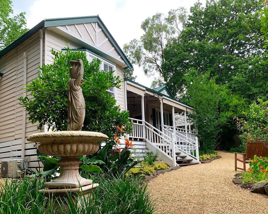 Cottesmore House Bed and Breakfast | lodging | 17 Halford St, Beaconsfield Upper VIC 3808, Australia | 0418361795 OR +61 418 361 795
