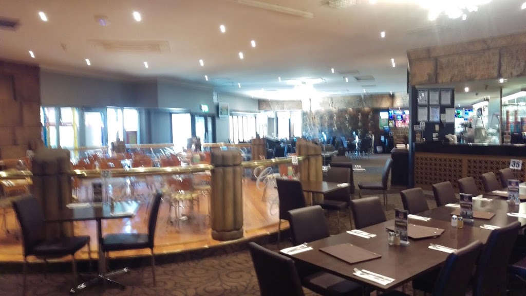 The Sphinx Hotel | lodging | 2 Thompson Rd, North Geelong VIC 3215, Australia | 0352782911 OR +61 3 5278 2911