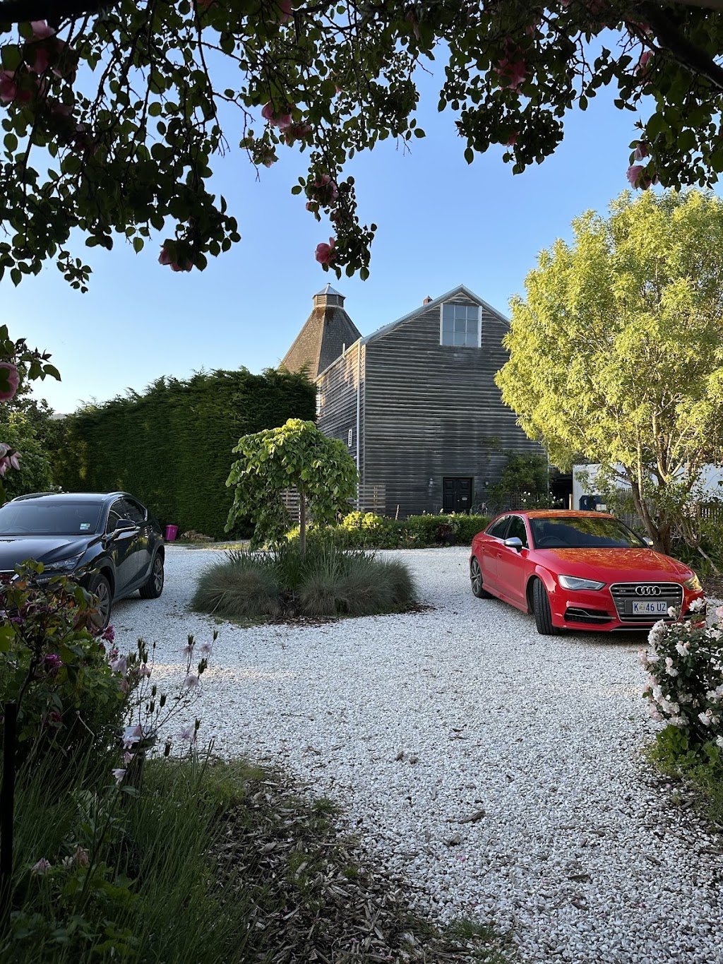 Clifton Homestead | 2 Louisa St, Ranelagh TAS 7109, Australia | Phone: 0497 222 028