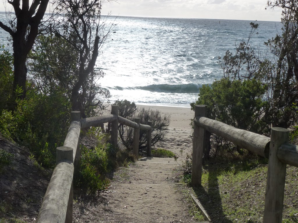 Dromana Beach Getaway | lodging | 91 Point Nepean Rd, Dromana VIC 3936, Australia | 0359871837 OR +61 3 5987 1837
