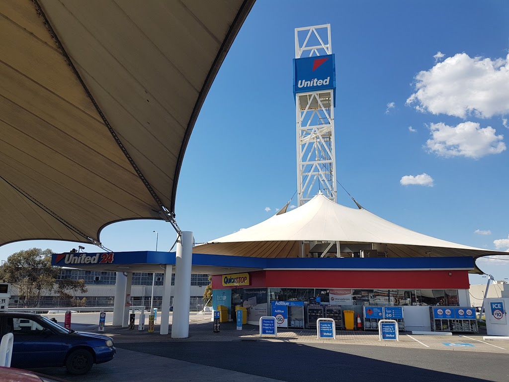 United Petroleum | gas station | 1 West Gate Fwy, Port Melbourne VIC 3207, Australia | 0396468348 OR +61 3 9646 8348