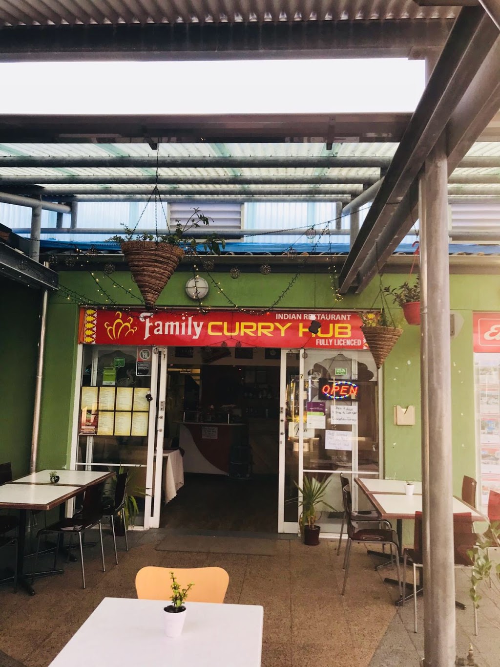 Family Curry Hub Indian Restaurant | restaurant | 7/63/65 Ballina St, Lennox Head NSW 2478, Australia | 0266876476 OR +61 2 6687 6476
